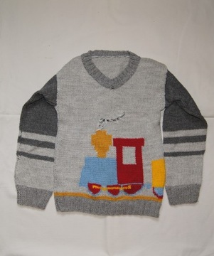 Sweterek dziecięcy 122- 128 wykonany ręcznie