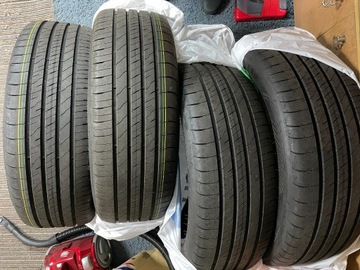 Opony letnie Goodyear 215/55 R18 99V z nowego auta