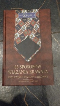 85 sposobów wiązania krawata.