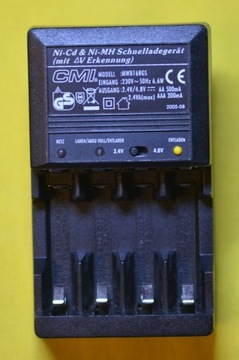 Niemiecka ładowarka 2x i 4x AA CMI MW8168GS