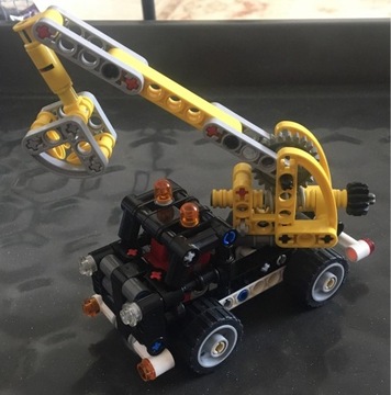 LEGO Technic 42031 wysięgnik ciężarówka Technic okazja