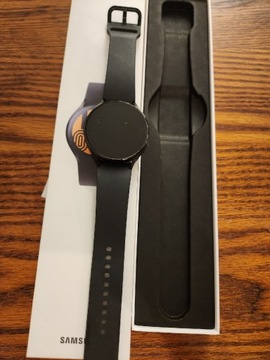 Zegarek Samsung Galaxy Watch 4 44mm stan bdb