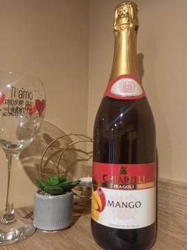 Wino Fragolino Mango 750 ml