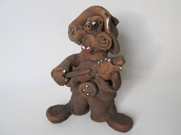 Figurka grajek skrzypek karykatura ceramika 14,5cm