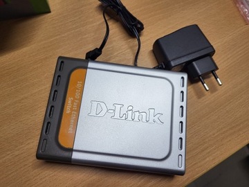 Switch D-link DES-1005D 