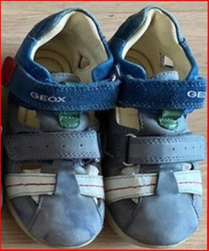 Buty dziecięce sandałki firmy GEOX. Rozmiar  23.