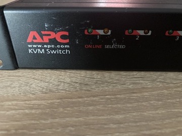 APC 16 Port KVM przełącznik Czarny