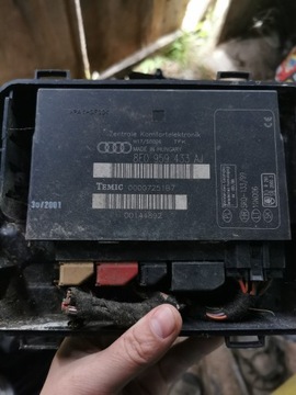 Moduł komfortu Audi A4 8E0959433AJ