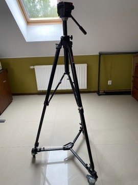 Statyw do  kamer Video,firmy Manfrotto ,duzy ,ciezki,wysoki