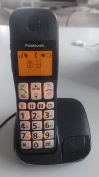 Telefon Panasonic KX-TGE110PD