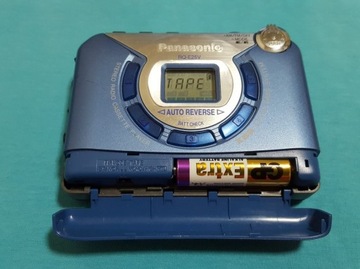 Walkman Panasonic RQ-E25V z radiem.