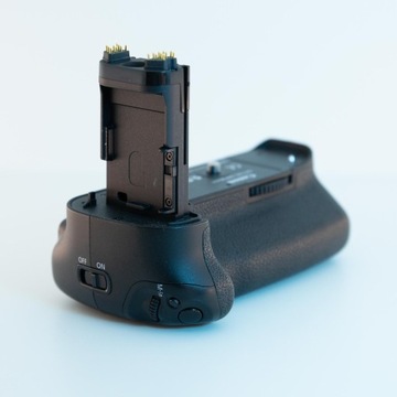 Batterpack BG-11 dla Canon 5D Mark III oryginał