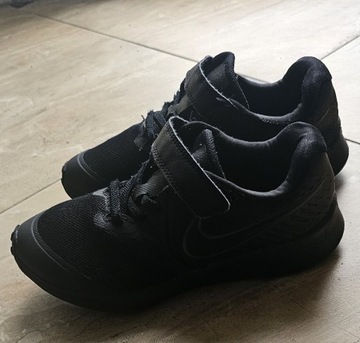 NIKE rozm 33 wkł 22cm bdb stan 