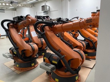 Roboty przemysłowe KUKA KR150 KR210 KR240 KR500