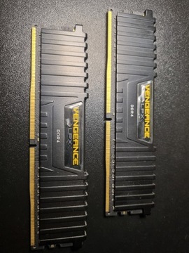 Pamięć RAM DDR4-3000 2x4GB Corsair Vengeance LPX
