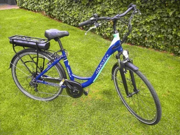 rower elektryczny lovelec capella niebieski