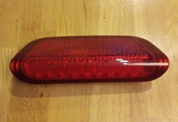 Lampa stopu nissan juke