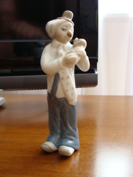 Porcelanowa figurka klauna.