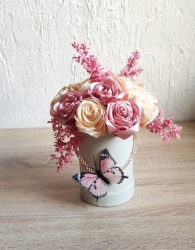 Flowerbox pastelowy wieczne róże 