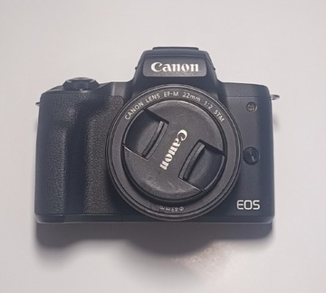 Canon M50 - full zestaw - obiektywy: 22mm, 50mm, 55-250mm