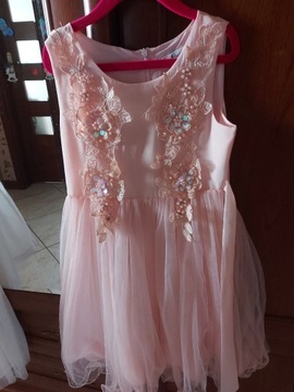 Sukienka 140 różowa tiulowa 