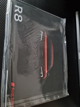 Prospekt AUDI R8 twarda oprawa