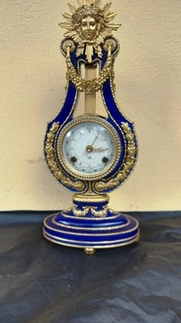 Kominkowy Marie Antonine clock