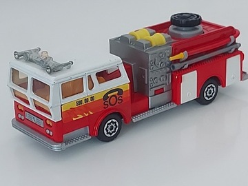 FIRE POMPE A INCENDIE STARE MAJORETTE FRANCJA 1/47