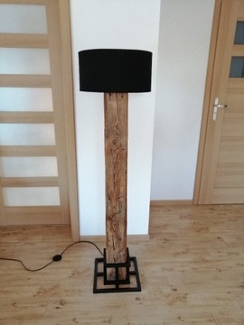 Lampa podłogowa ze starej belki, industrialna,loft