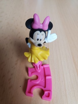 Figurka Disney  z jajka Kinder.Wysyłka od 29.03