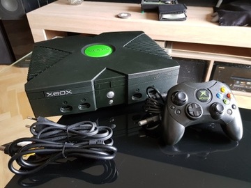 Xbox Classic, pad, kable, 2 gry, softmod.
