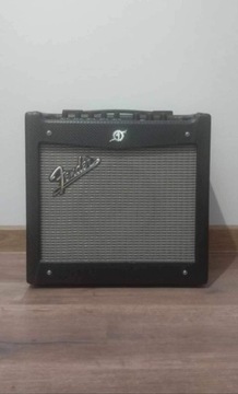 wzmacniacz fender mustang