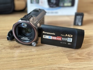 Kamera full hd Panasonic HC-V770, 2x aku