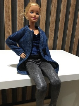 ubranie / ubranko Barbie - studentka