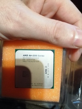 Procesor AMD A6 - 3500 soket fm1
