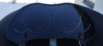 Licznik, zegary Toyota Avensis T25 Kombi 2.2D
