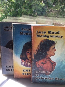 L.M Montgomery - Emilka ze Srebrnego Nowiu .3 t.