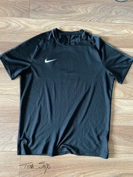 Nike Koszulka Dri-Fit od Owłosionego Mechanika.