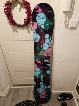 Deska snowboardowa Burton Genie 152 cm Wiązania