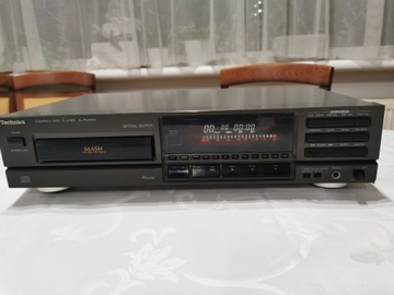 TECHNICS CD PLAYER SL-PG 400A