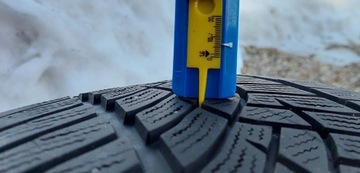 4 sztuki opony Goodyear Ultra Grip 235 45 R18