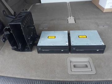 2 czytniki płyt DVD NAVI Audi Q7 , A6 , A8  