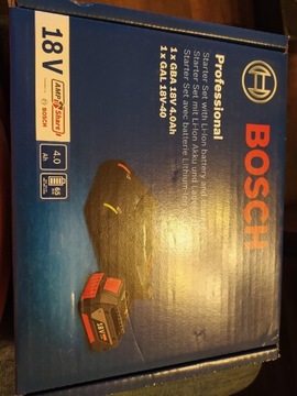 Bosch professional starter set Aku i ładowarka