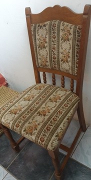 Krzesła drewniane, dębowe -2 sztuki.