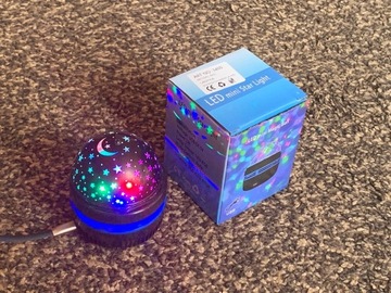 Lampka -Projektor Led Mini Magic Ball - Stars. Na USB Nowa
