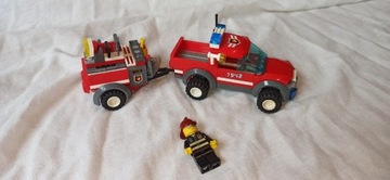 Lego City - 7942, Terenowa ekipa ratunkowa