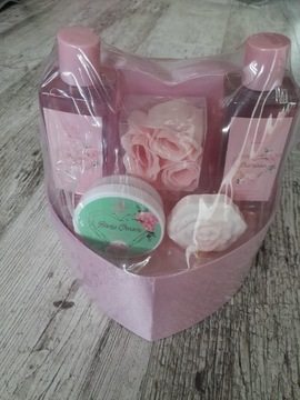 AURORA zestaw prezentowy różowe serce kosmetyki