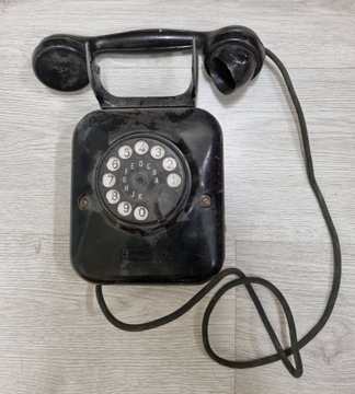 Telefon zabytkowy, stary, niemiecki, metalowy 