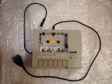 Magnetofon dla Atari z TURBO 2000  niski nr 10859.