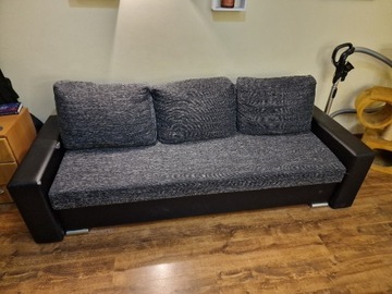 Trzyosobowa sofa z funkcją spania